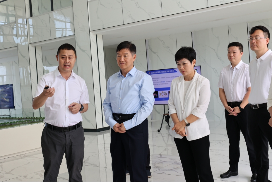 海南省委副書記，省長劉小明到晨海調(diào)研